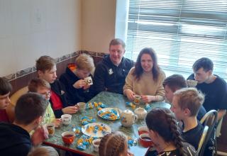 Стать старшим другом