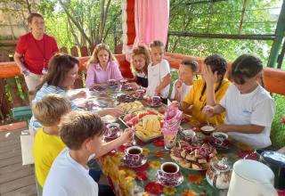 День открытых дверей. Семейный стол